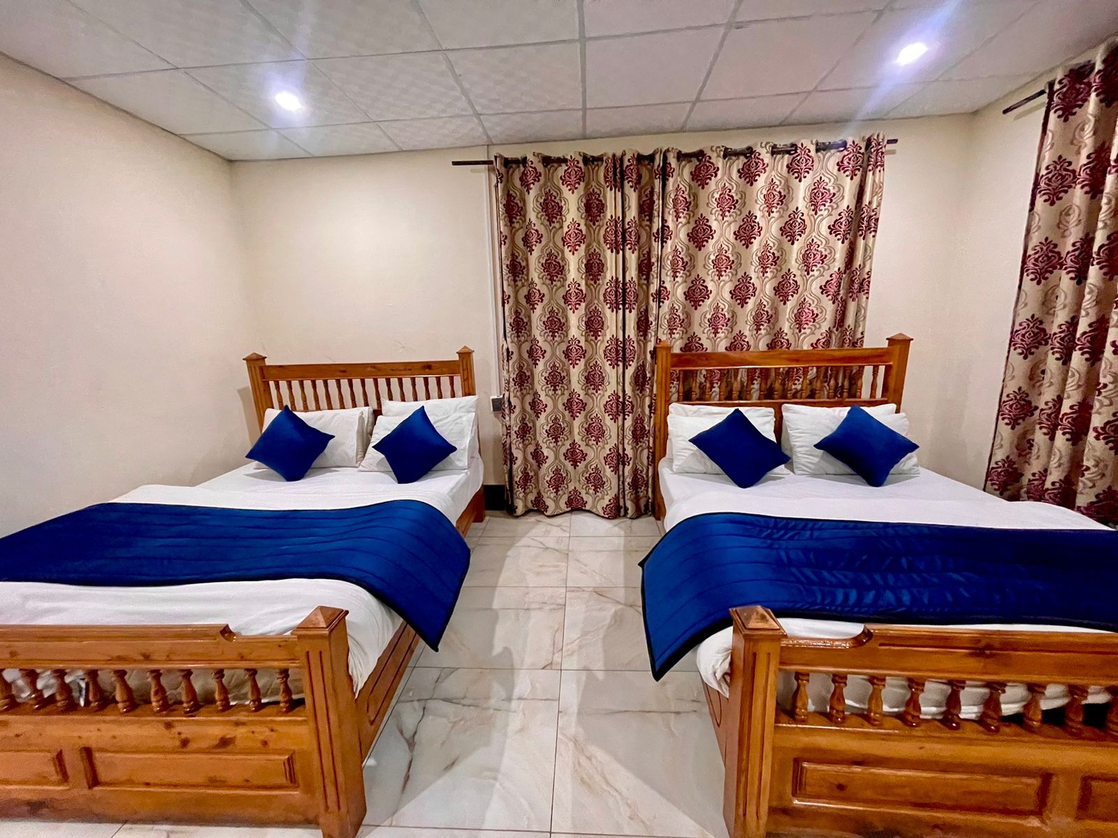 Family Room — Multiple Beds
