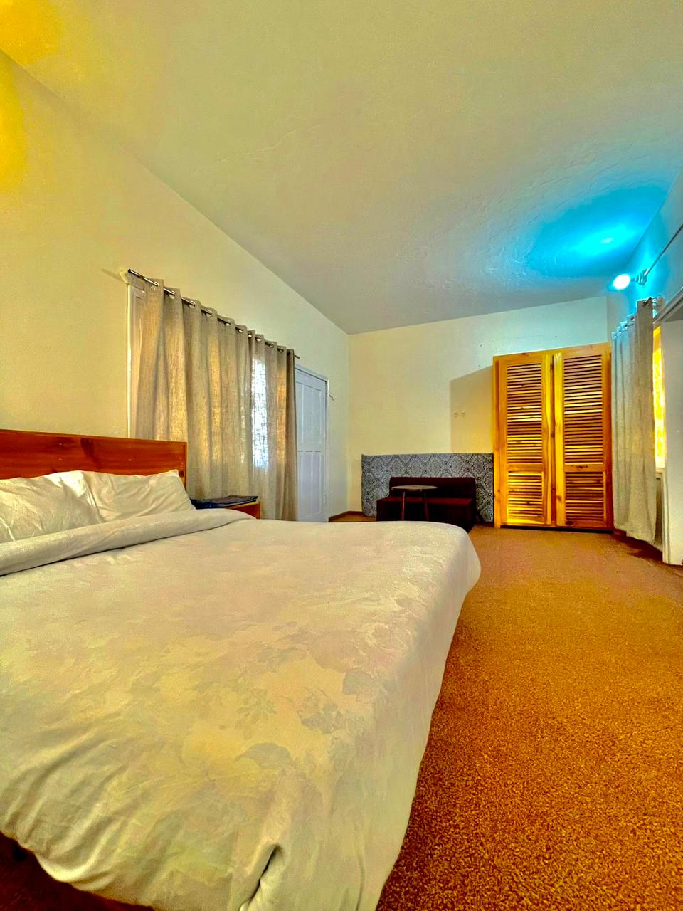 Deluxe Family Suite