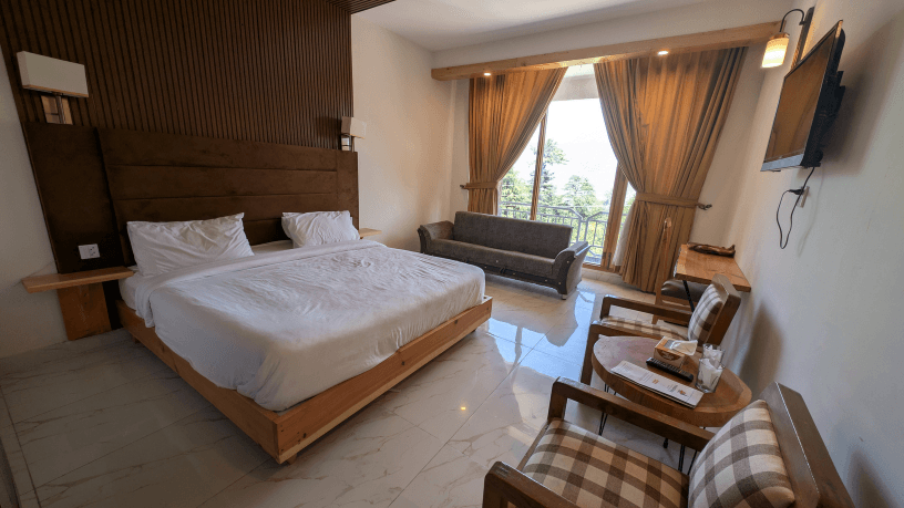 Luxury Room — Main Block